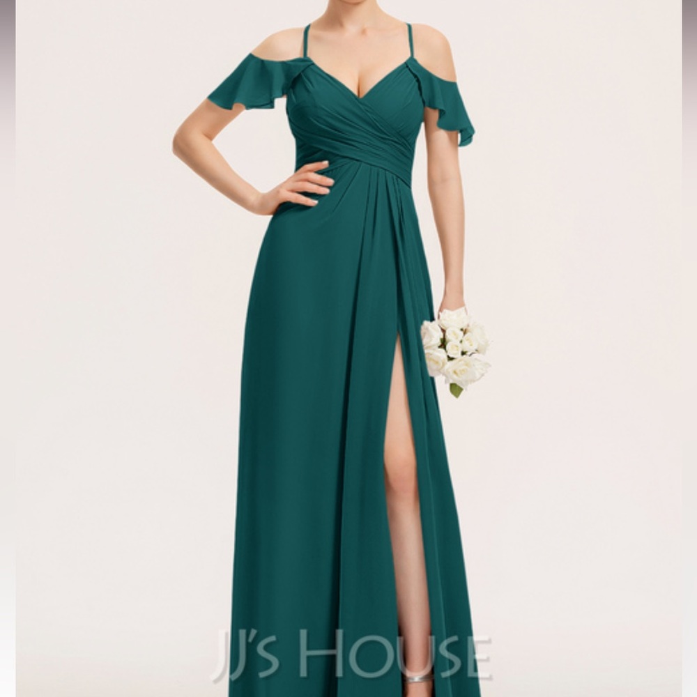 JJs House US size 4 in color peacock.